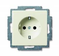 Розетка Schuko 16А 250В, с защитными шторками, серия Basic 55, цвет белый ABB Розетка Schuko 16А 250В, с защитными шторками, серия Basic 55, цвет белый ABB