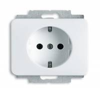 Розетка Schuko 16А 250В с защитными шторками, серия alpha nea, цвет белый матовый ABB Розетка Schuko 16А 250В с защитными шторками, серия alpha nea, цвет белый матовый ABB