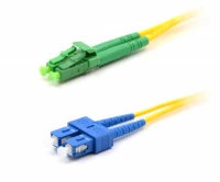 Патч-корд оптический LANMASTER, LSZH, дуплексный, LC/APC-SC/UPC, SM, 20 м