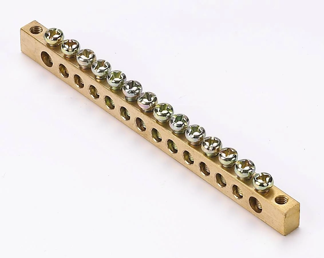 Шина нулевая 14 групп/крепеж по краям, сеч. 6x9
